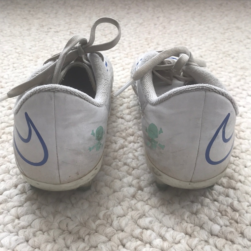 Nike cleats - Picture 6 of 7